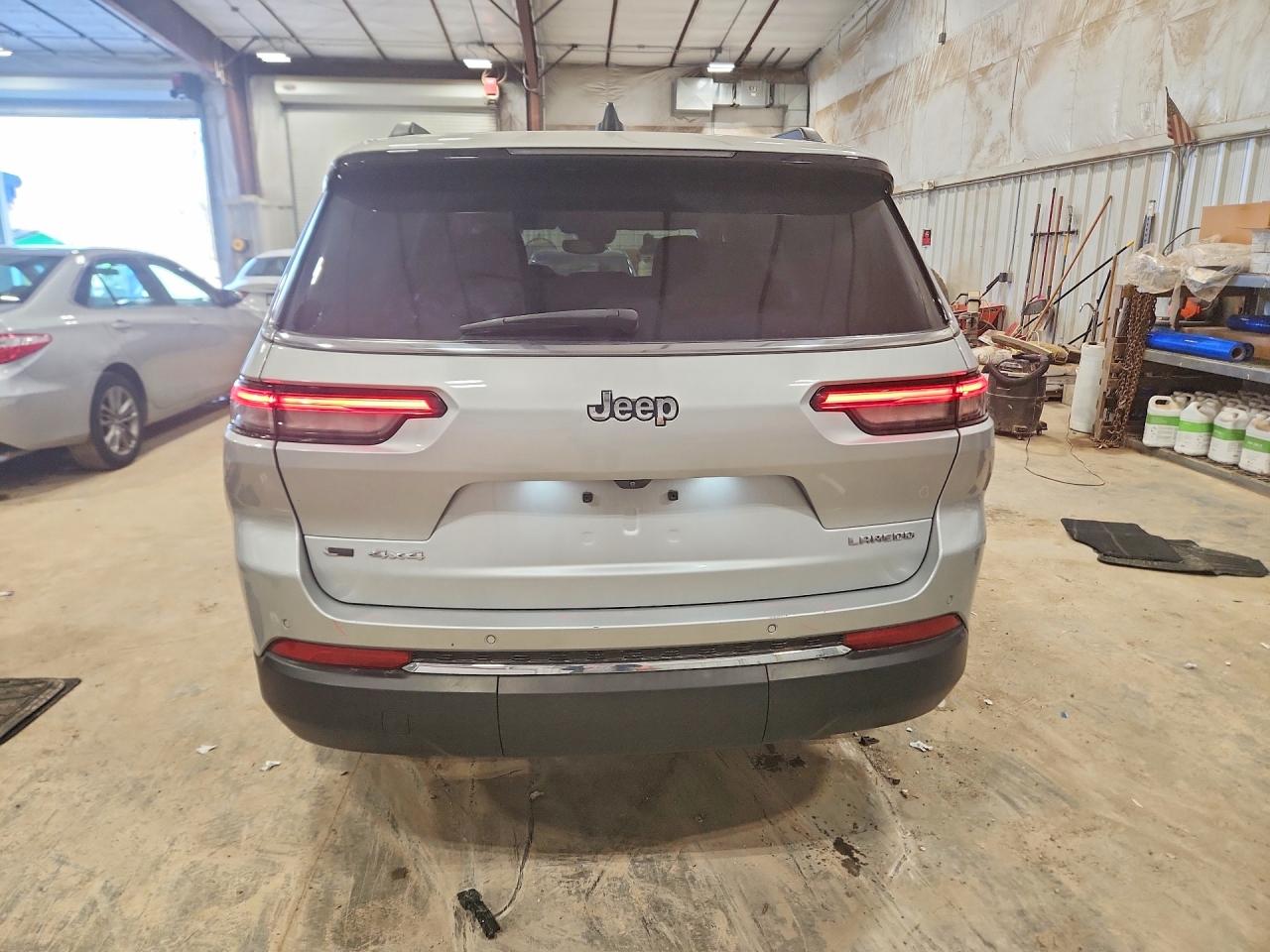 Jeep Cherokee L Laredo