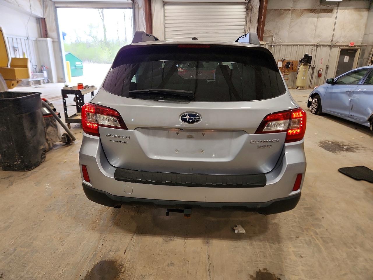 Subaru Outback 3.6r Limited