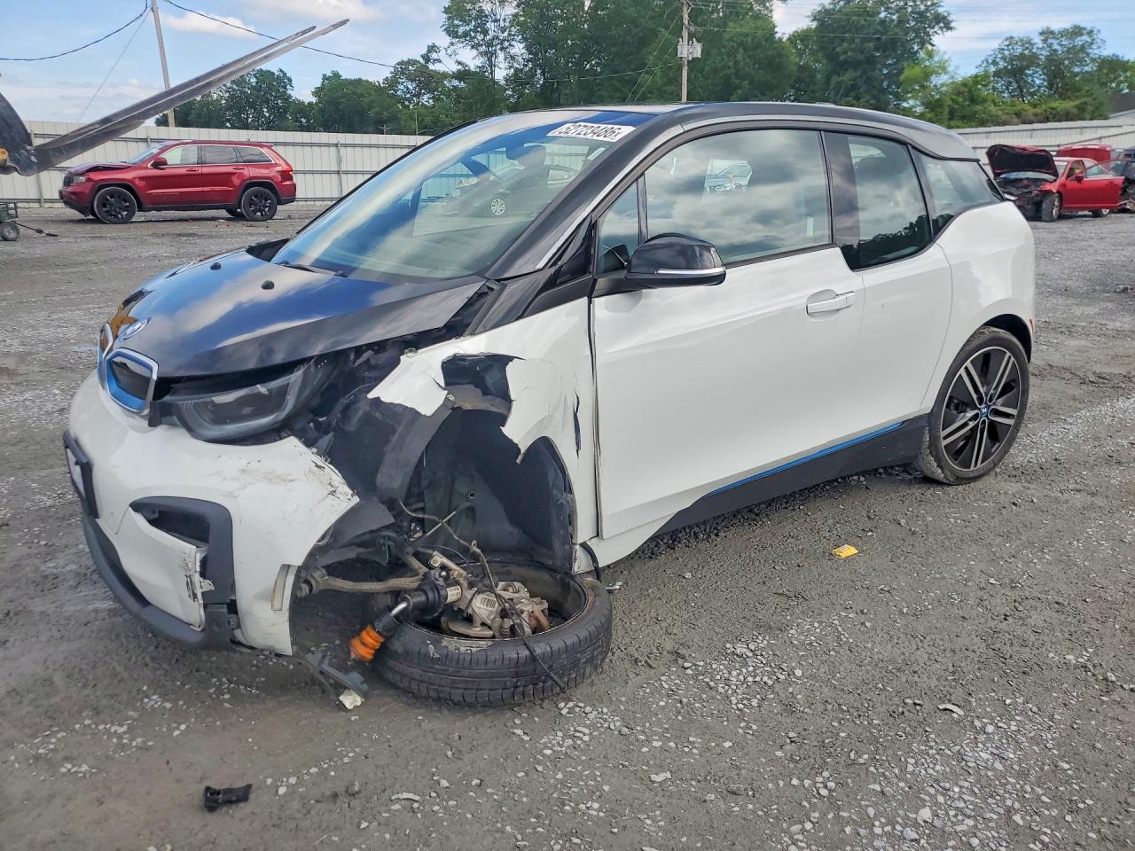 Salvage BMW i-Series Image