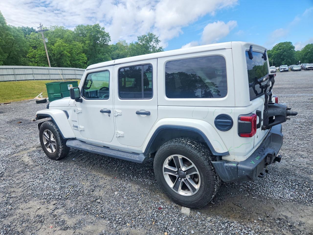 Jeep Wrangler Sahara