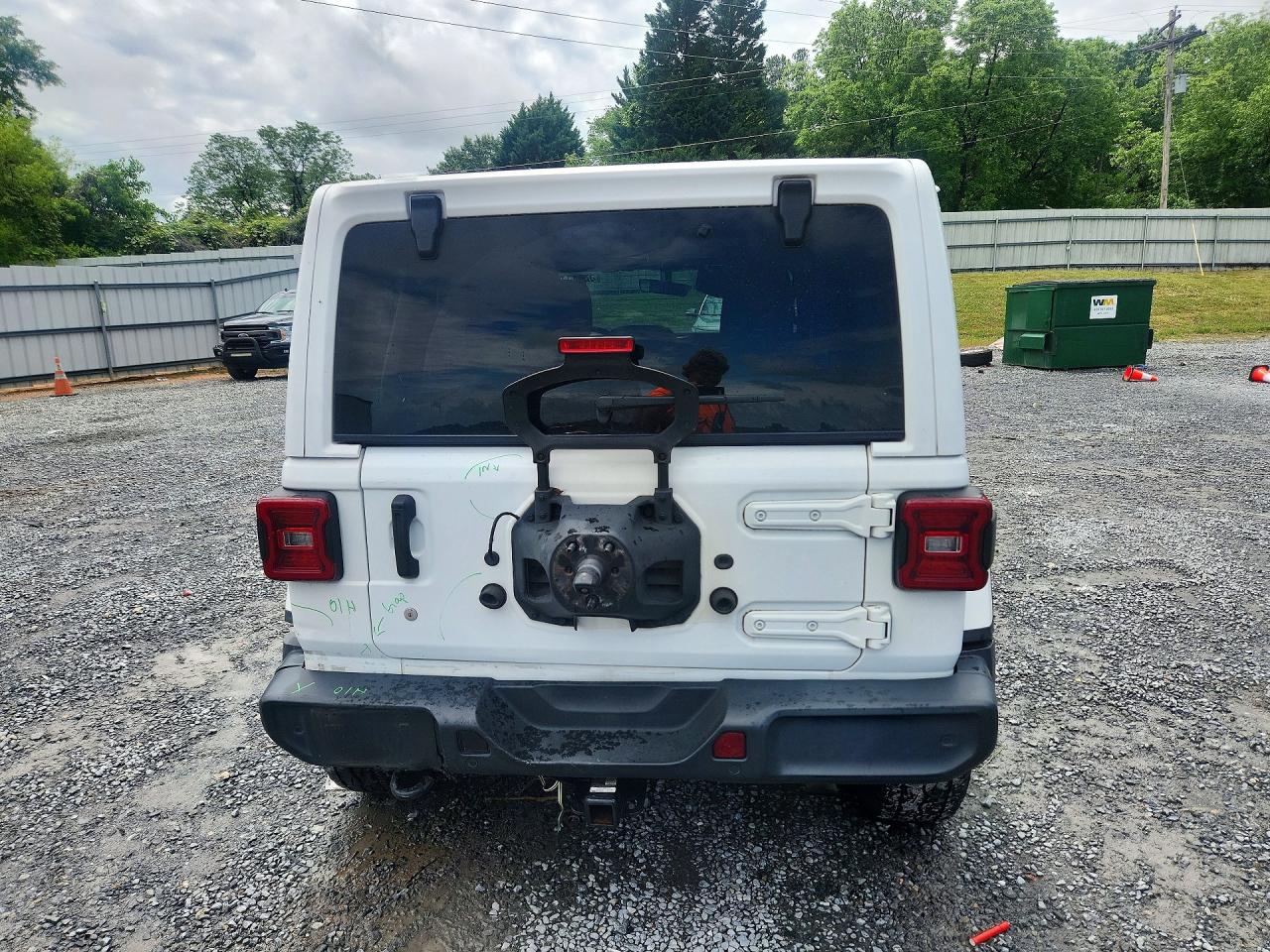Jeep Wrangler Sahara