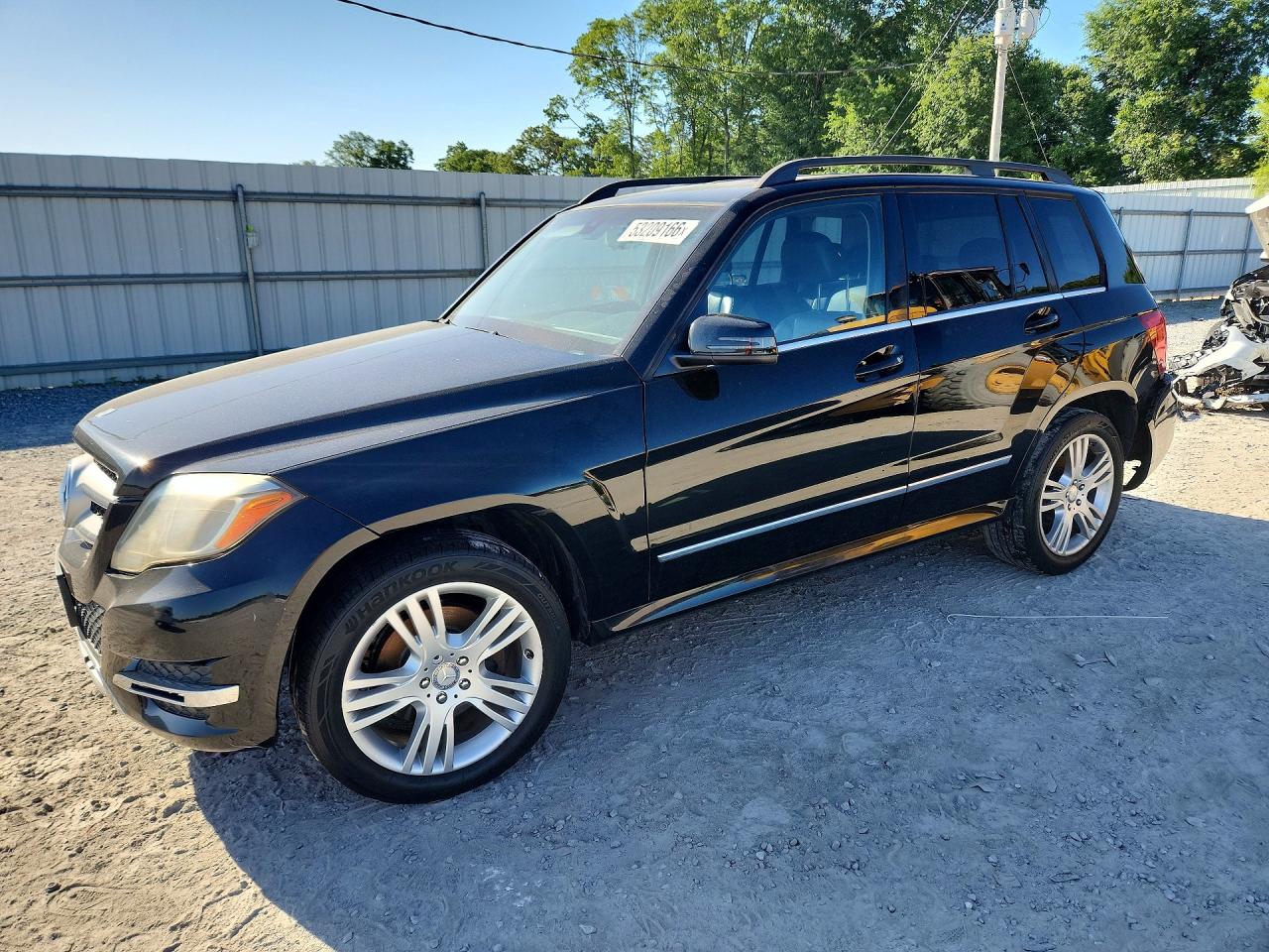 Salvage Mercedes-Benz GLK Image