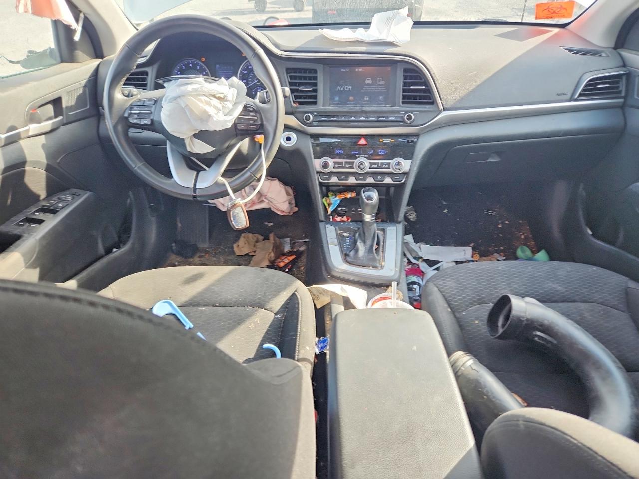 Hyundai ELANTRA Value Edition