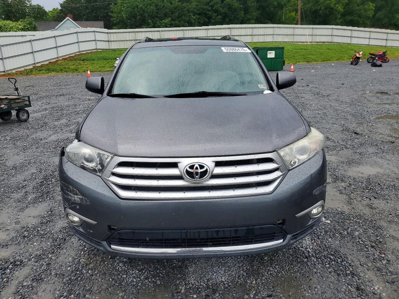 Toyota Highlander Base