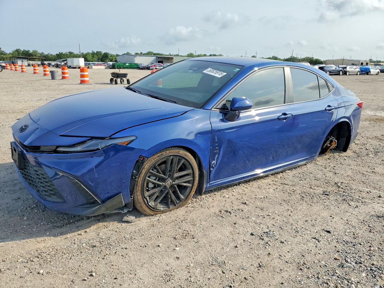 Salvage Toyota Camry Image
