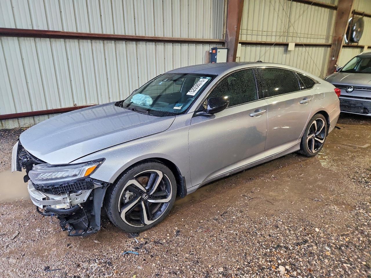 Salvage Honda Accord Image