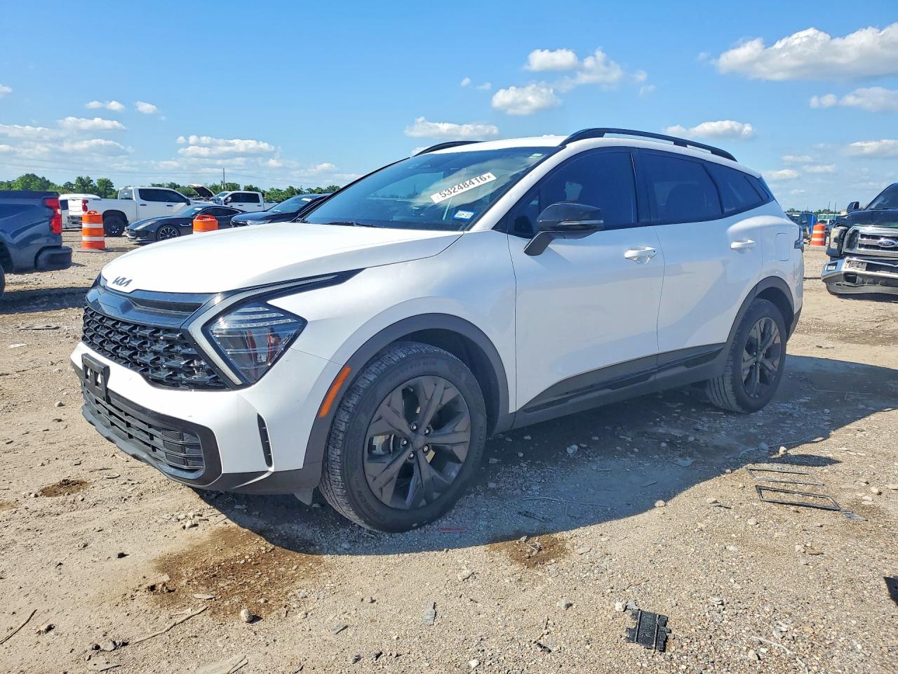 Salvage Kia Sportage Image