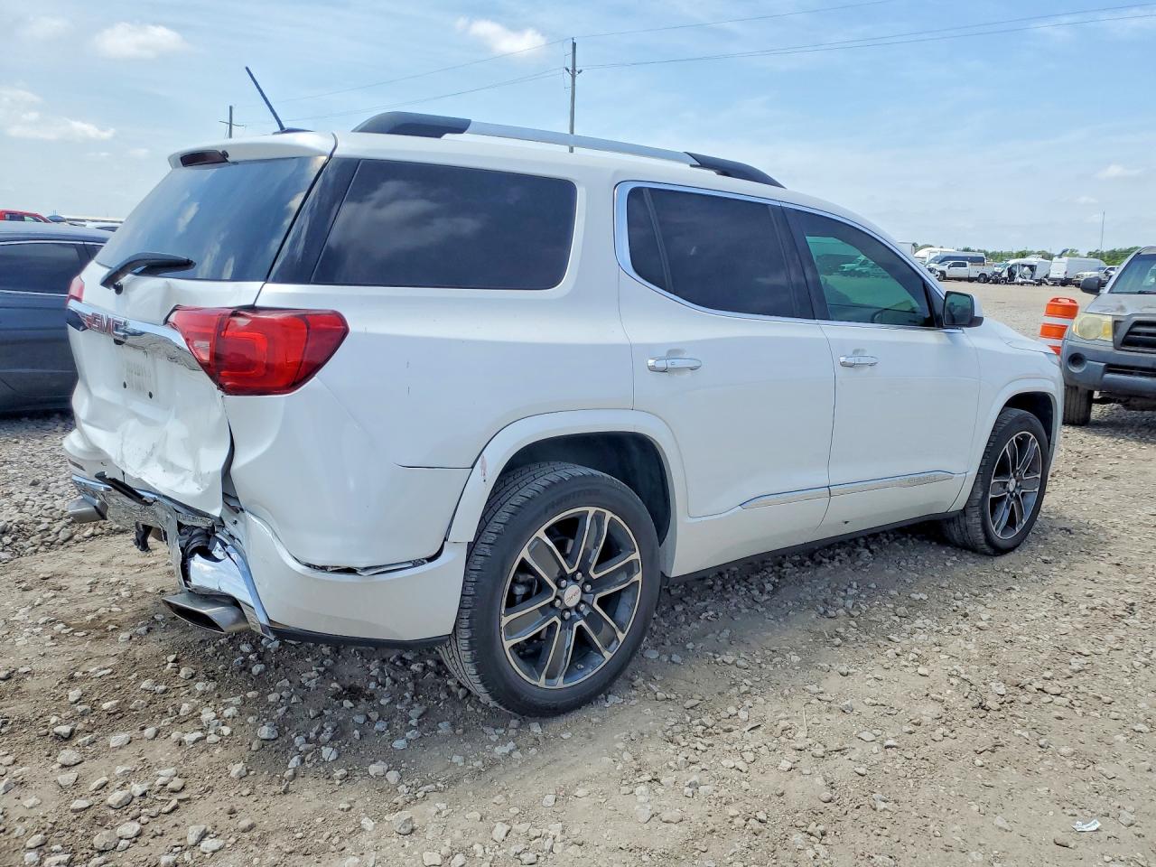 GMC Acadia Denali
