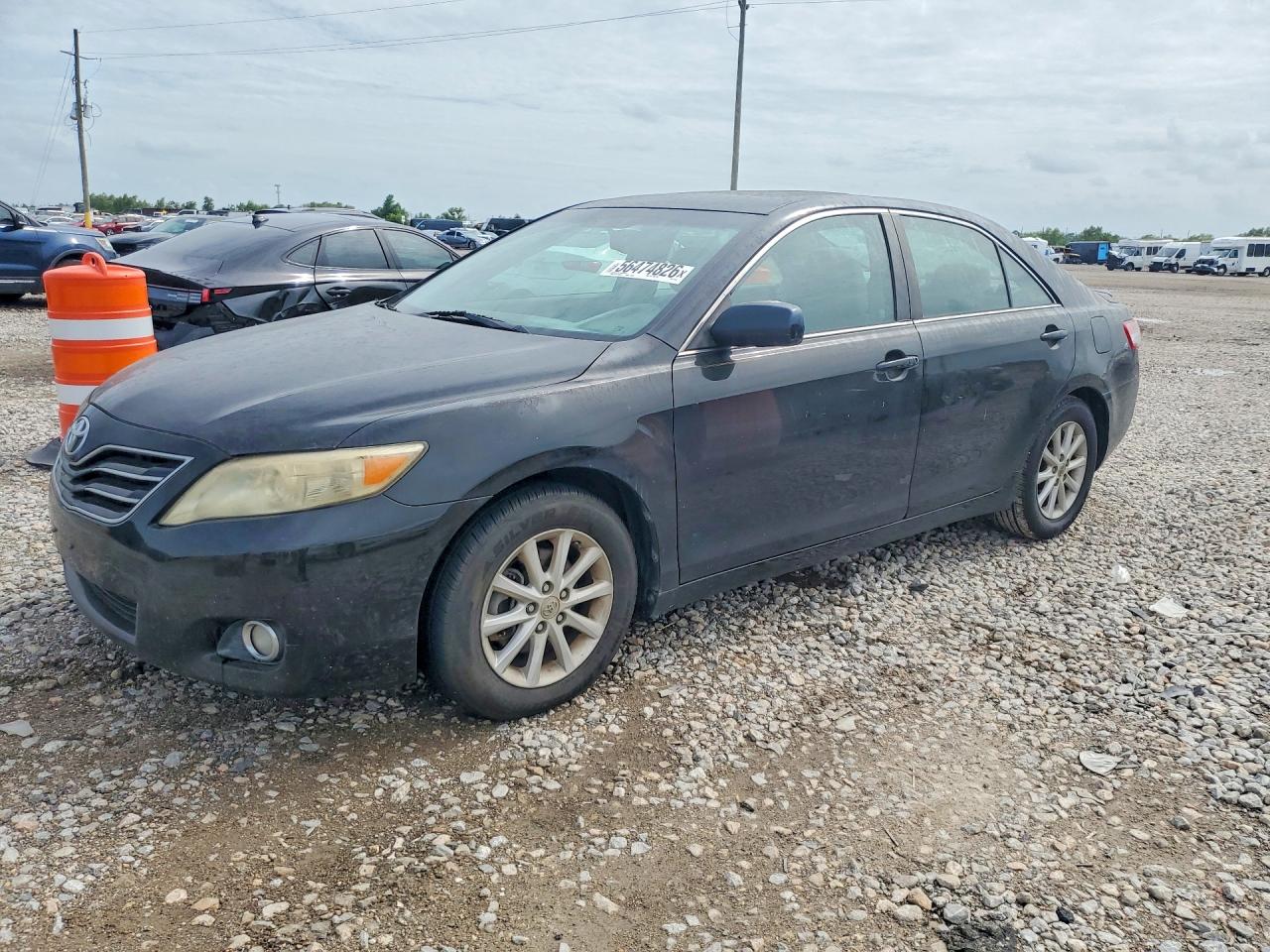Salvage Toyota Camry Image