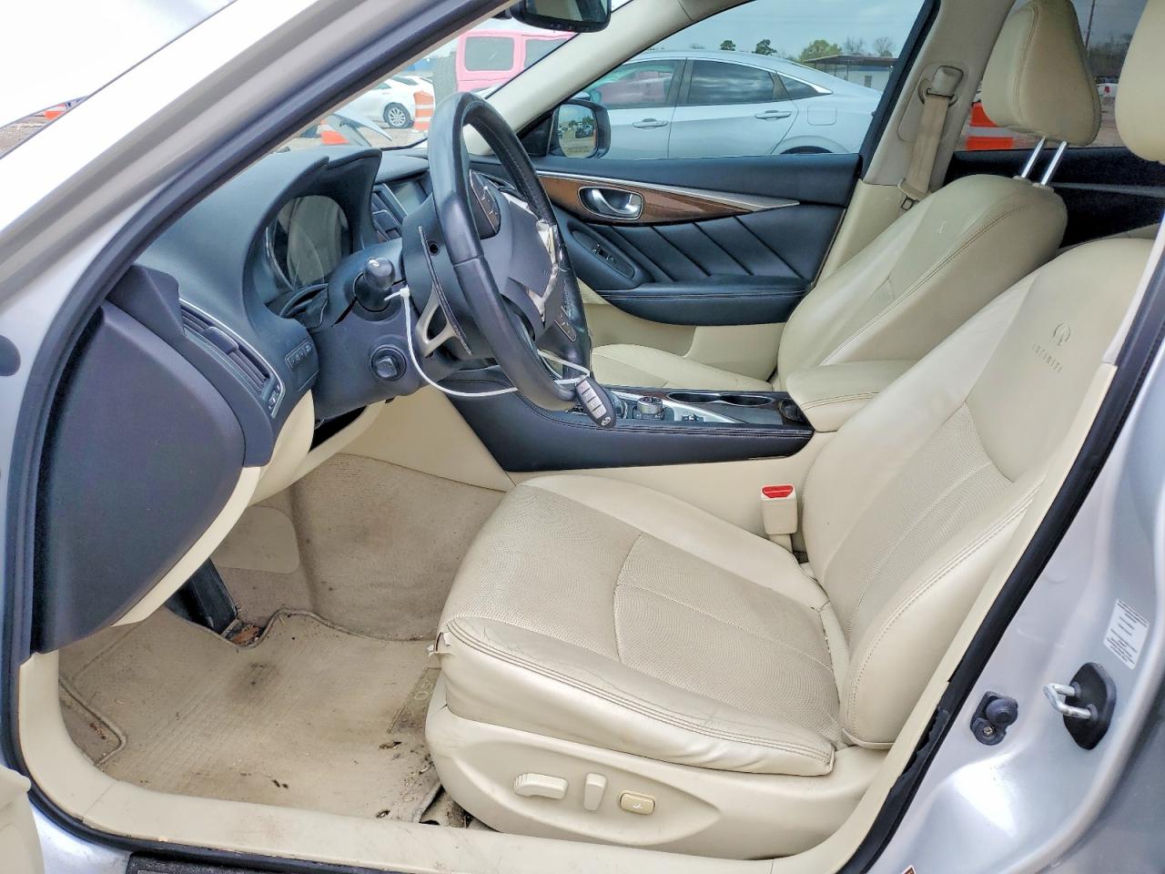 INFINITI Q50 Hybrid Premium