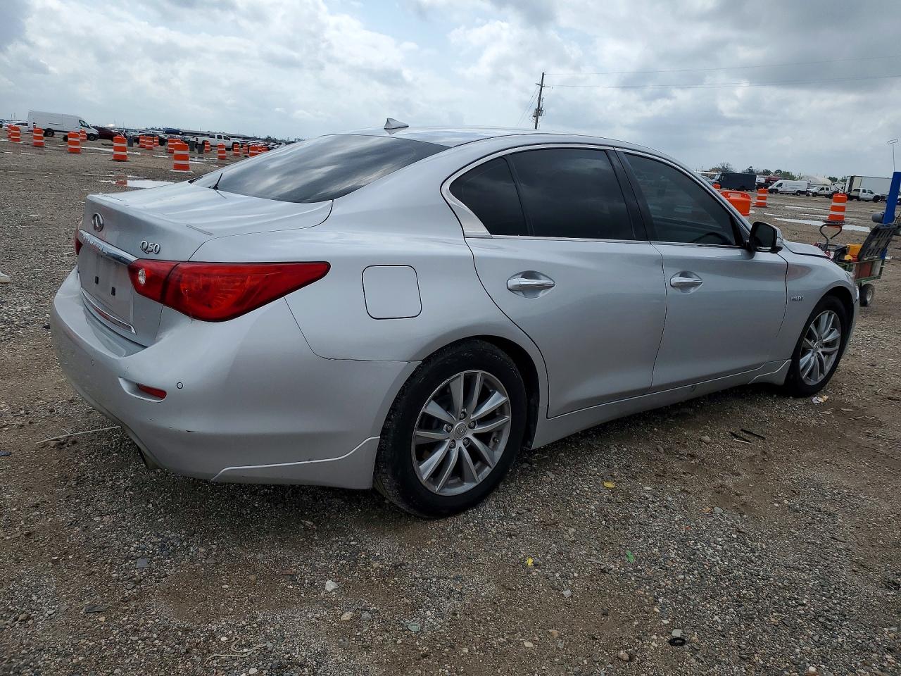 INFINITI Q50 Hybrid Premium