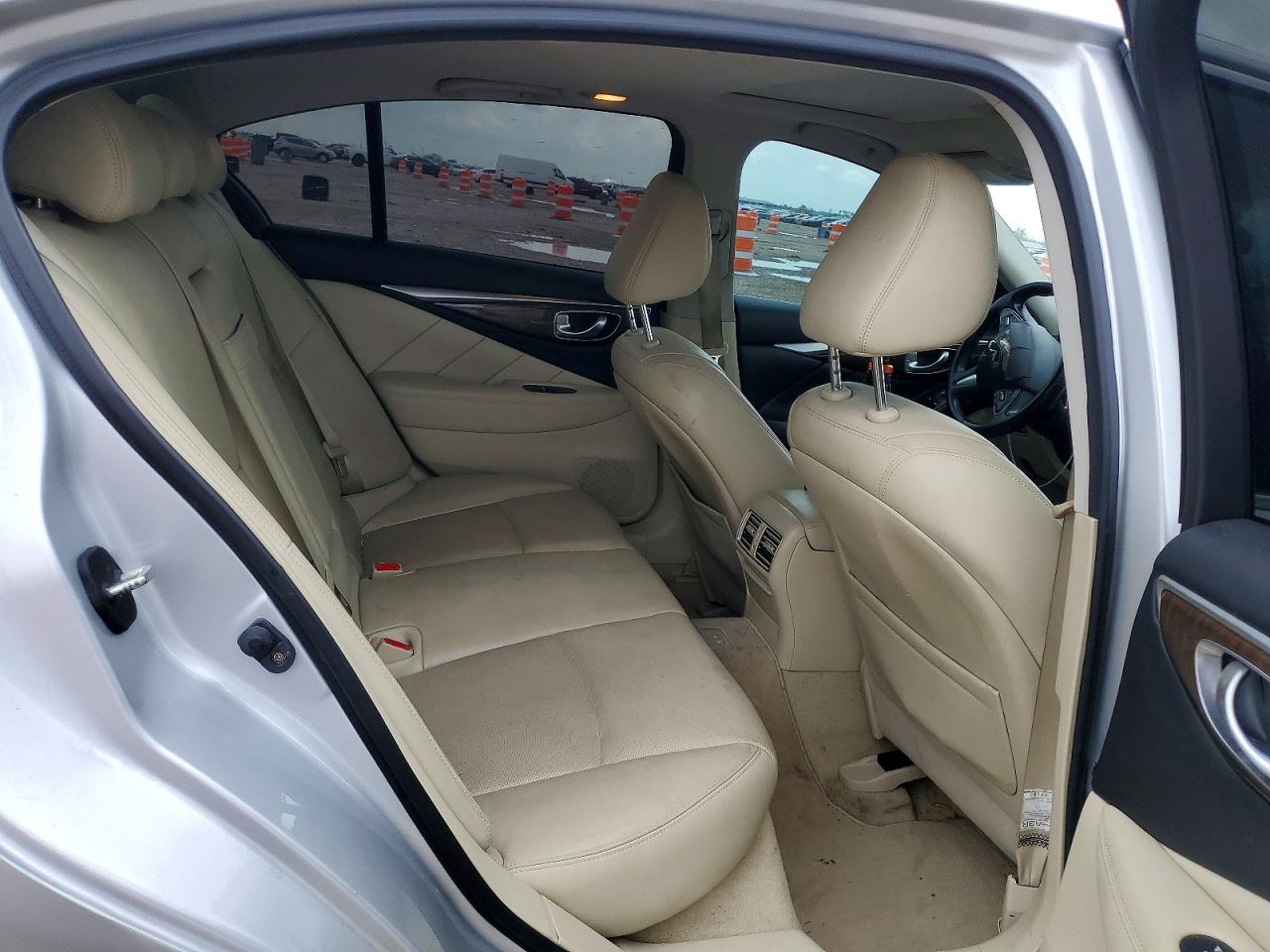INFINITI Q50 Hybrid Premium