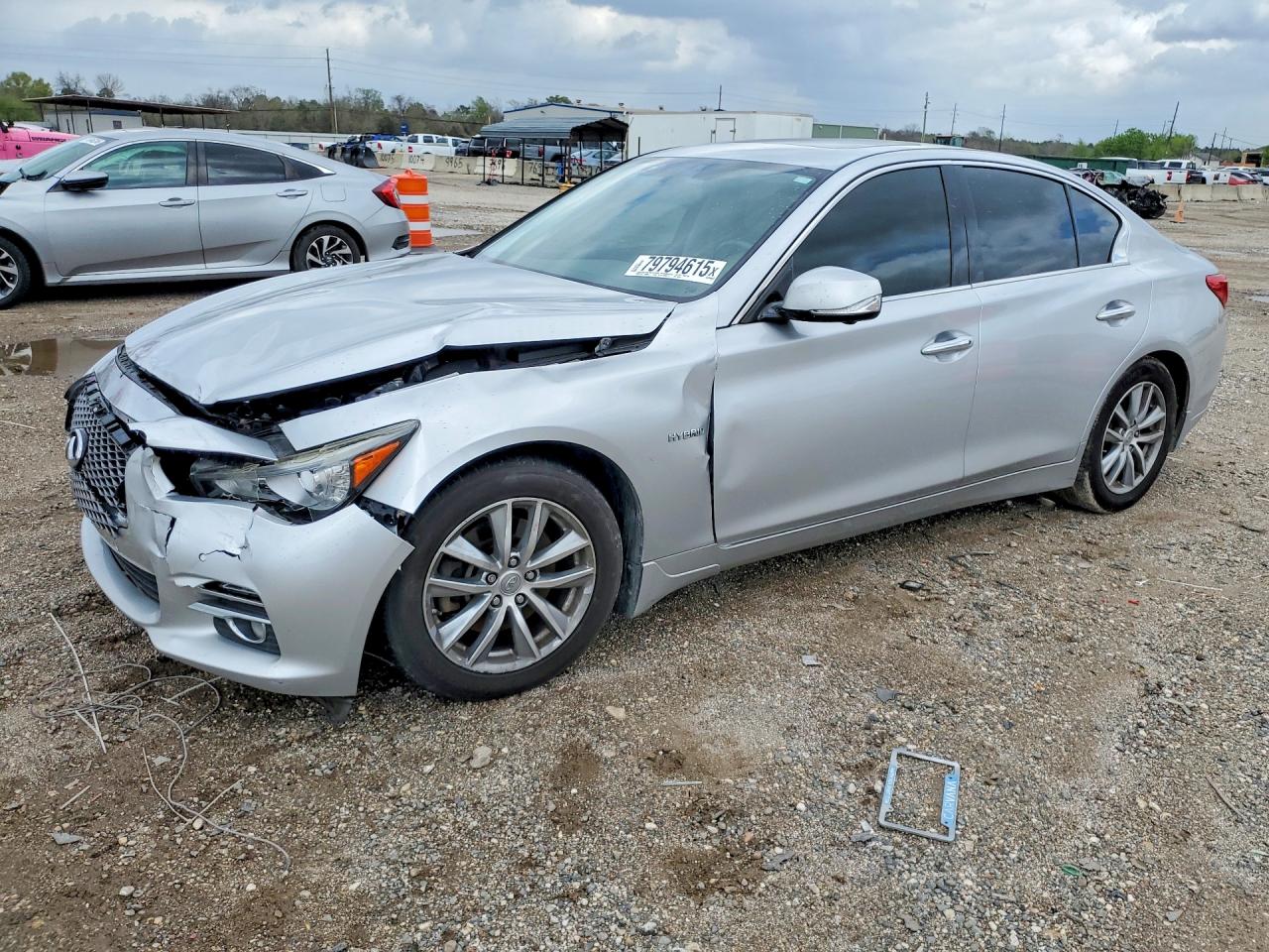 Salvage INFINITI Q50 Hybrid Image