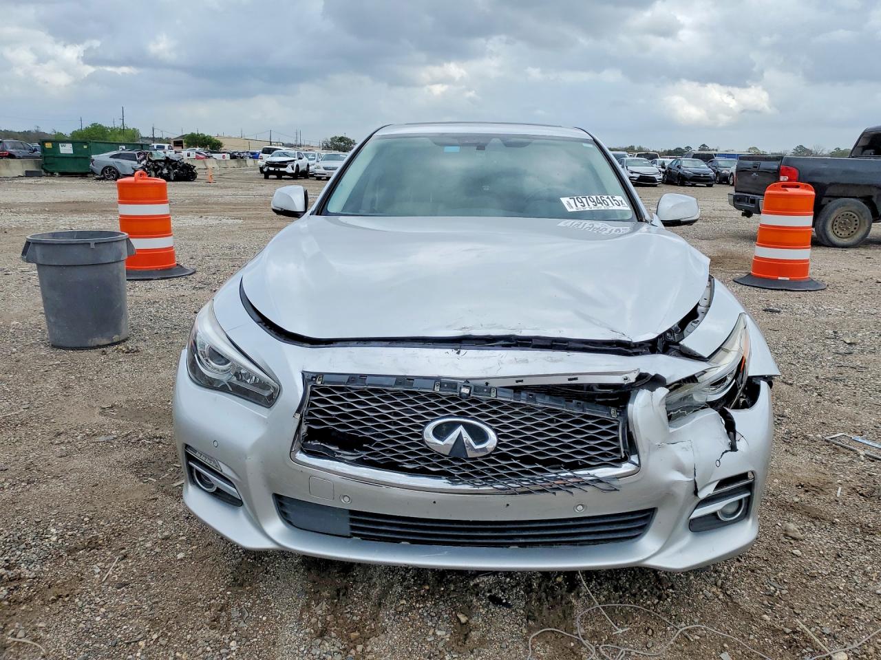 INFINITI Q50 Hybrid Premium