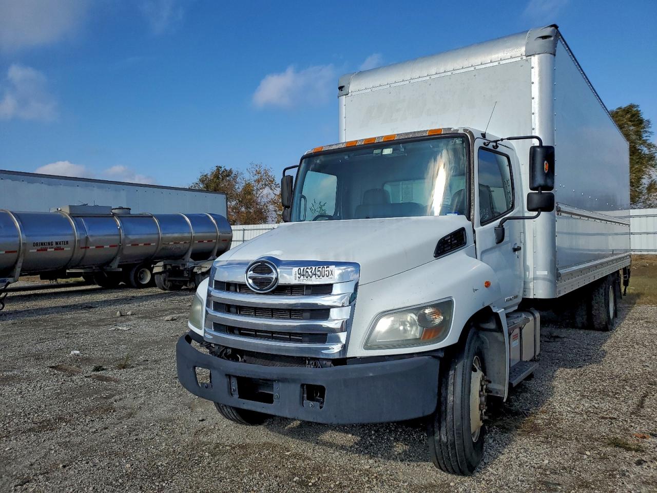 Salvage Hino 258 268 Image