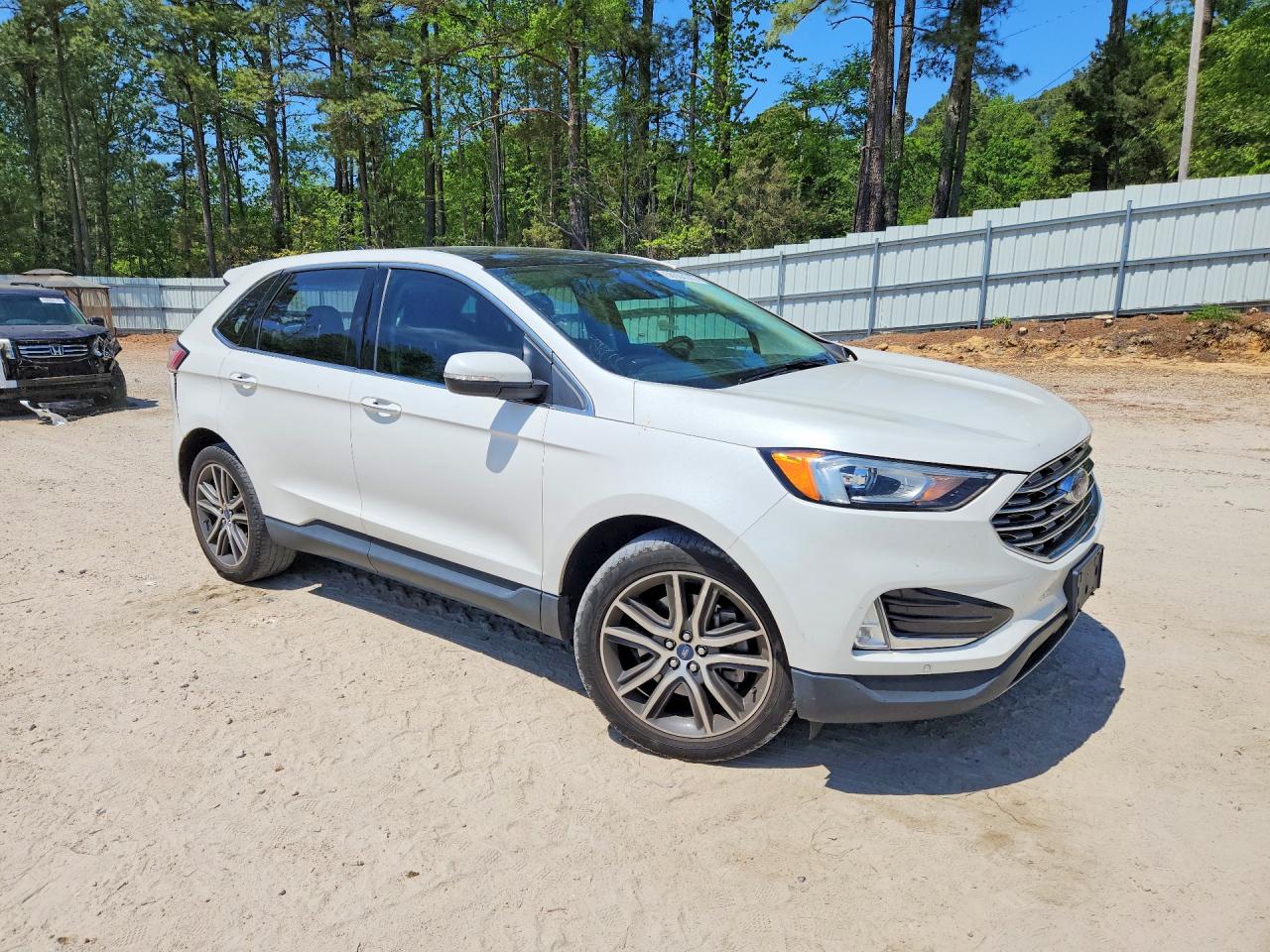 Ford Edge Titanium