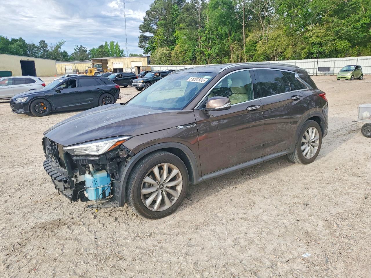 Salvage INFINITI Qx Image