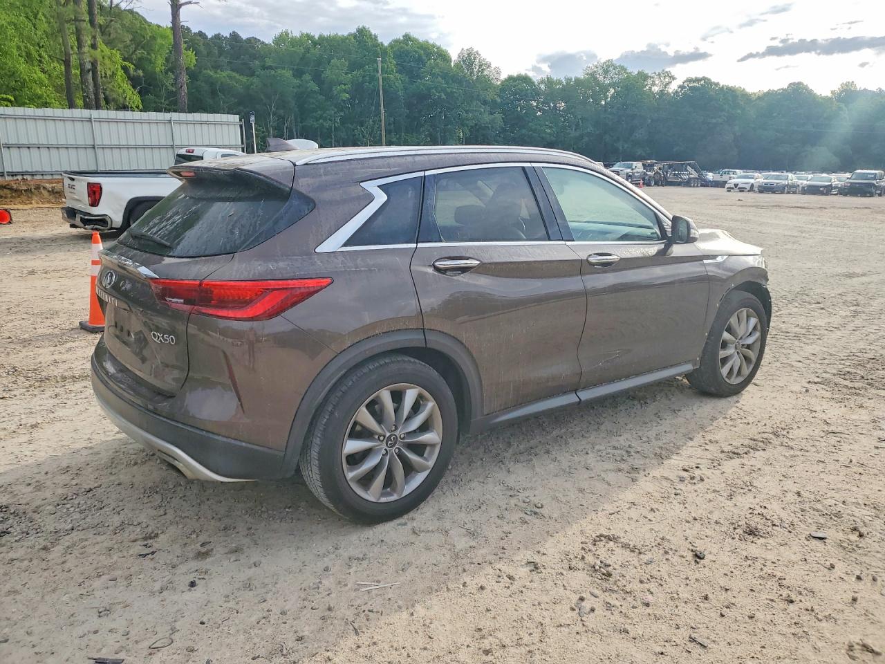 INFINITI Qx Luxe