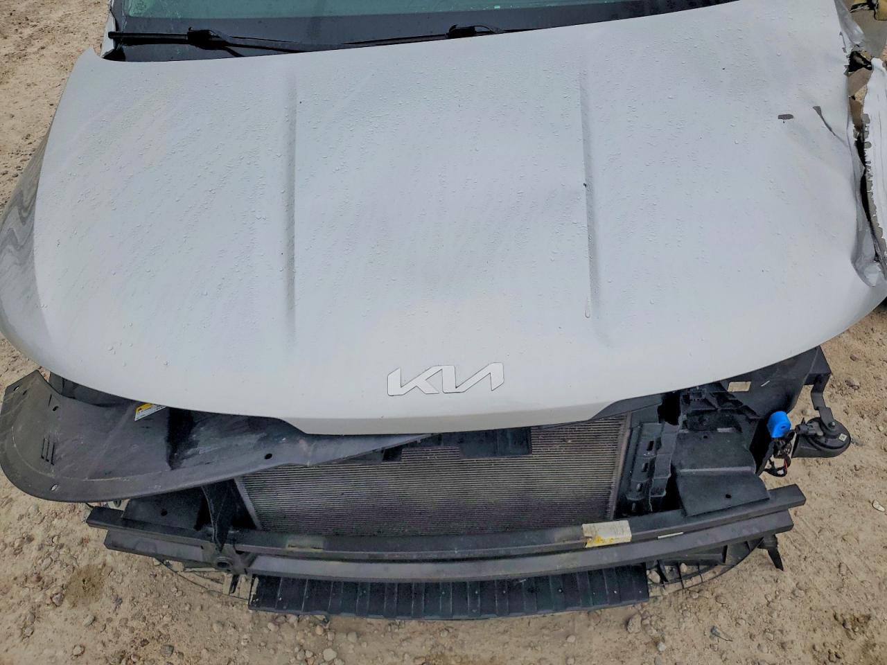 Kia Carnival Lx