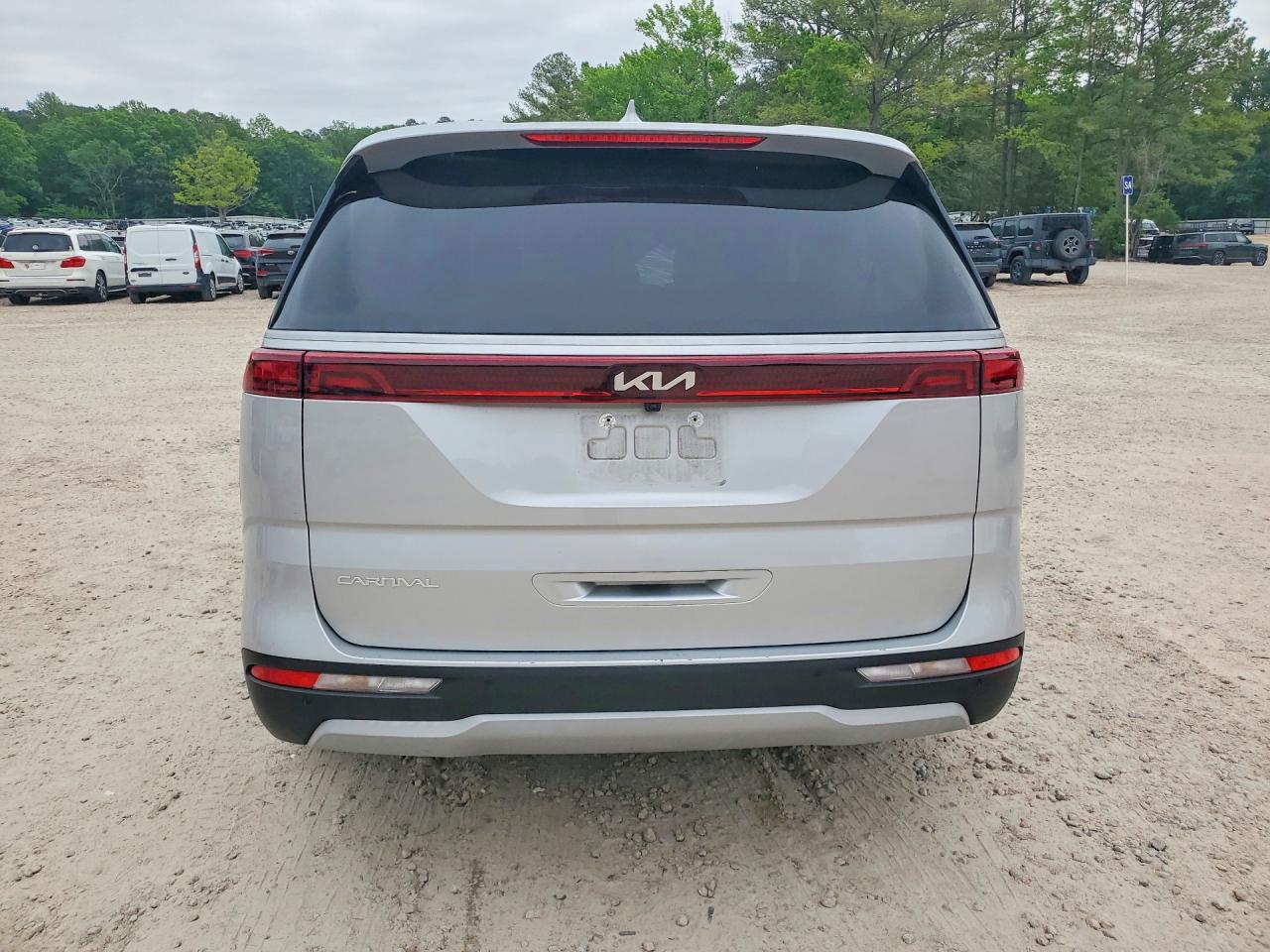 Kia Carnival Lx