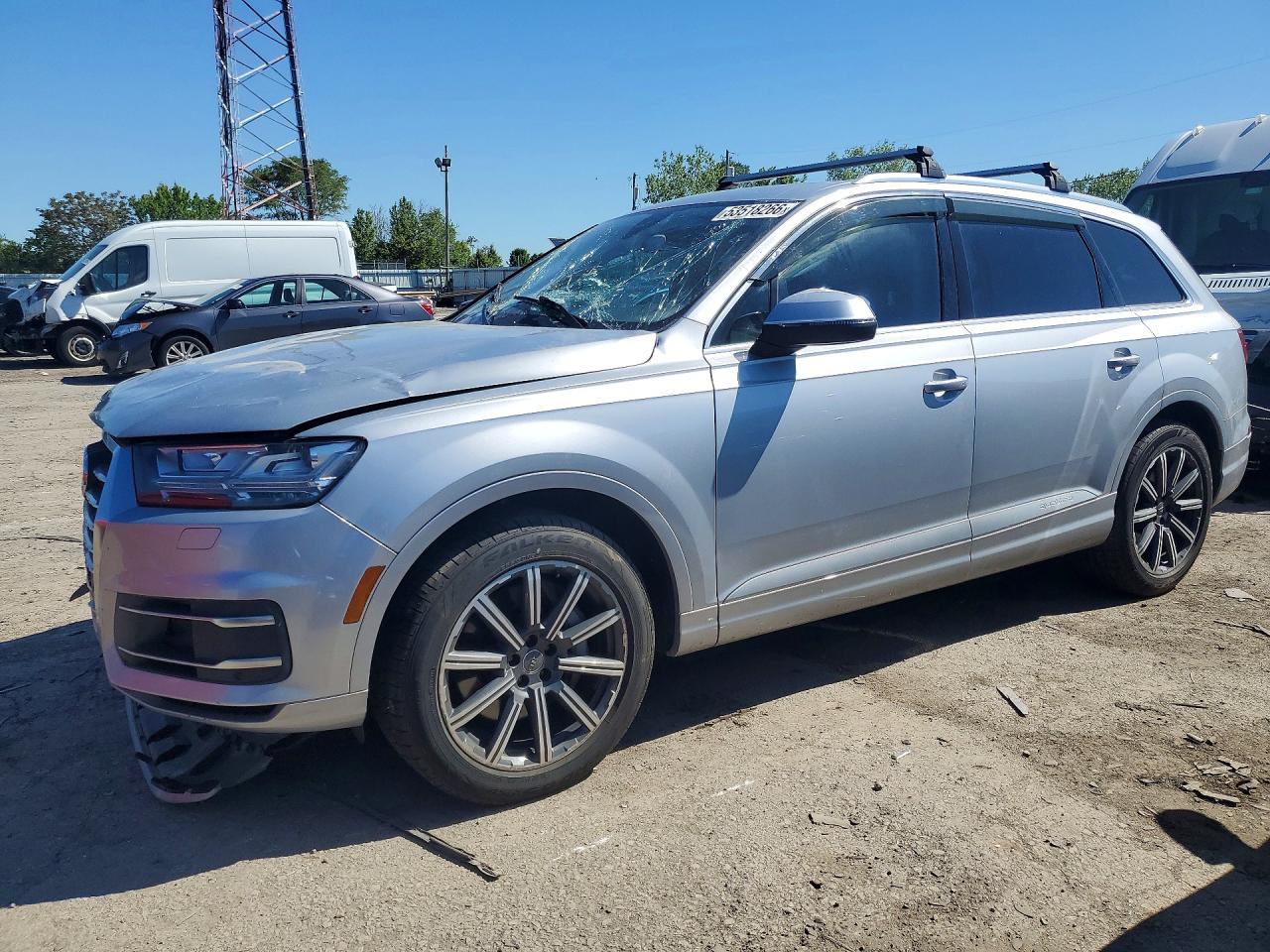 Salvage Audi Q7 Image