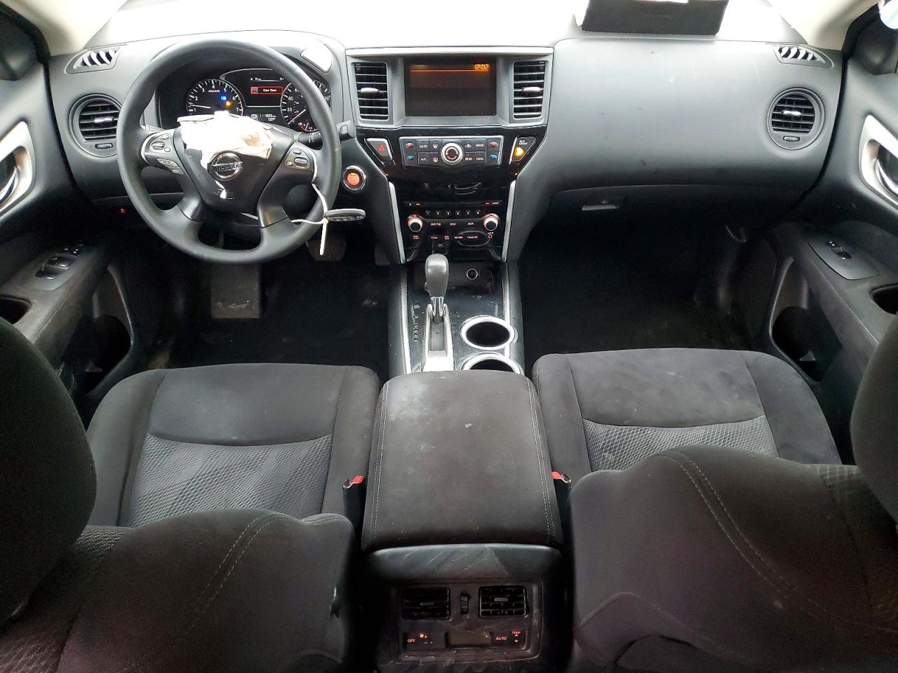 Nissan Pathfinder S