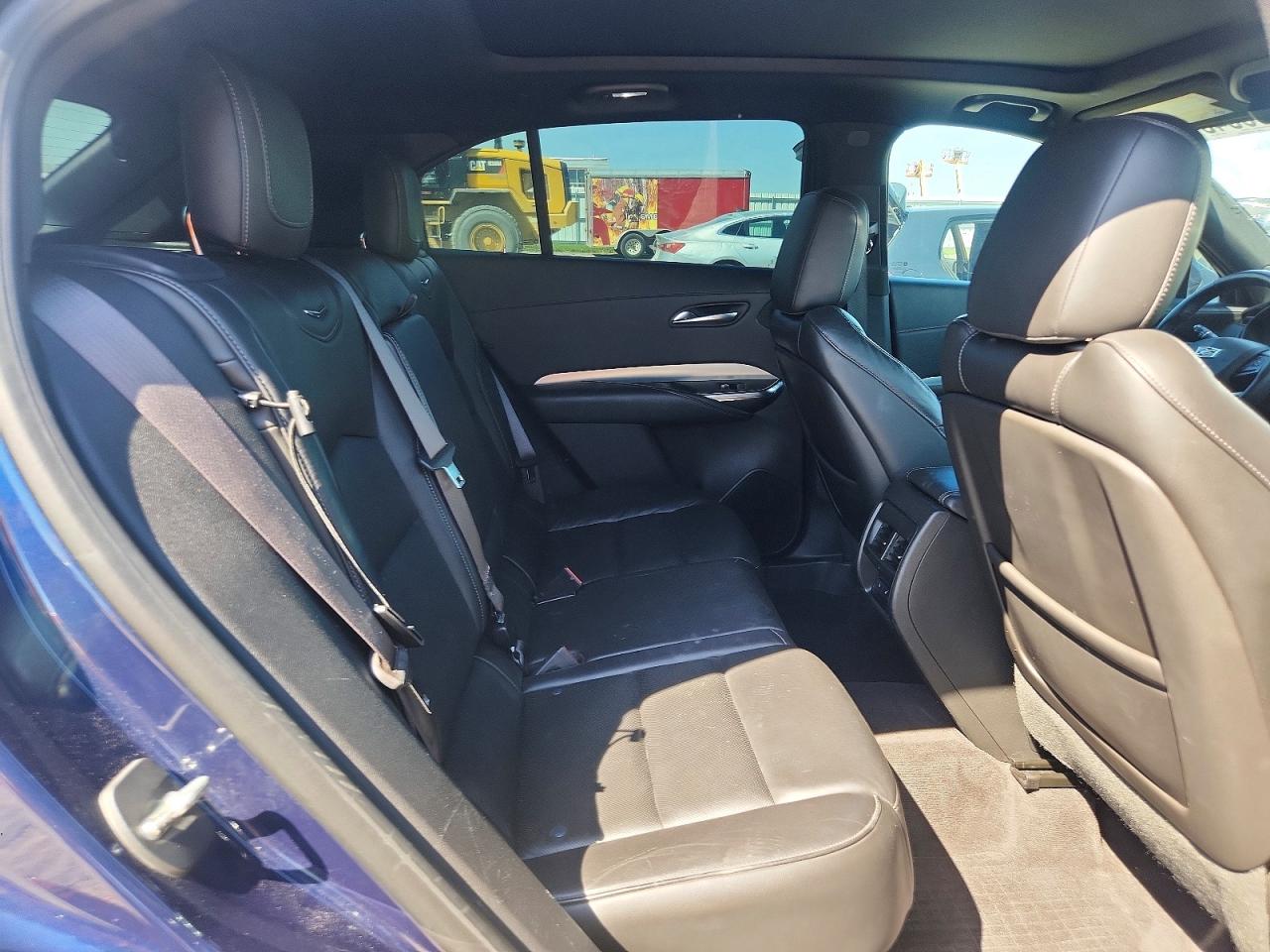 Cadillac XT4 Premium Luxury