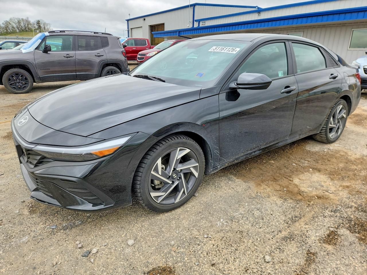 Salvage Hyundai ELANTRA Image