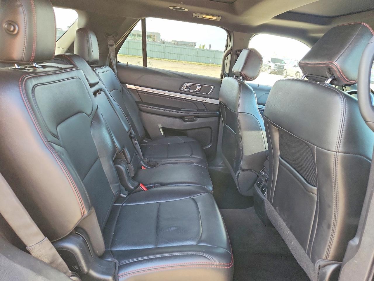 Ford Explorer Sport