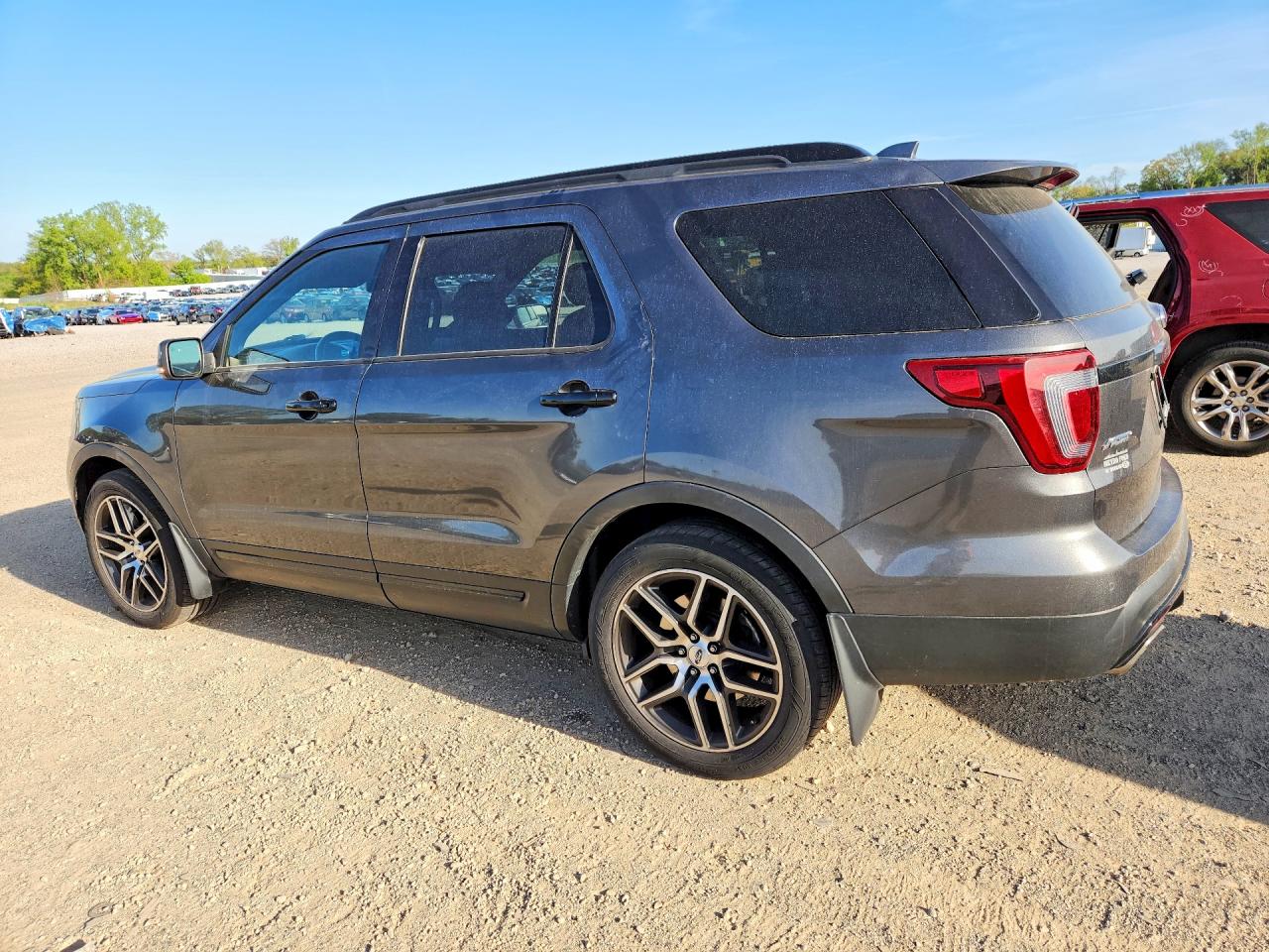 Ford Explorer Sport