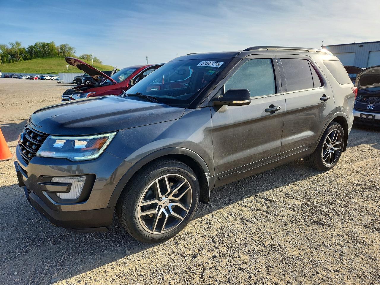 Salvage Ford Explorer Image
