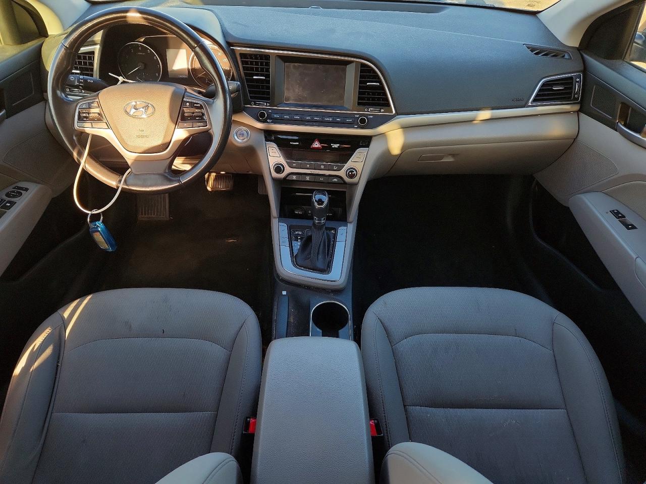 Hyundai ELANTRA Value Edition