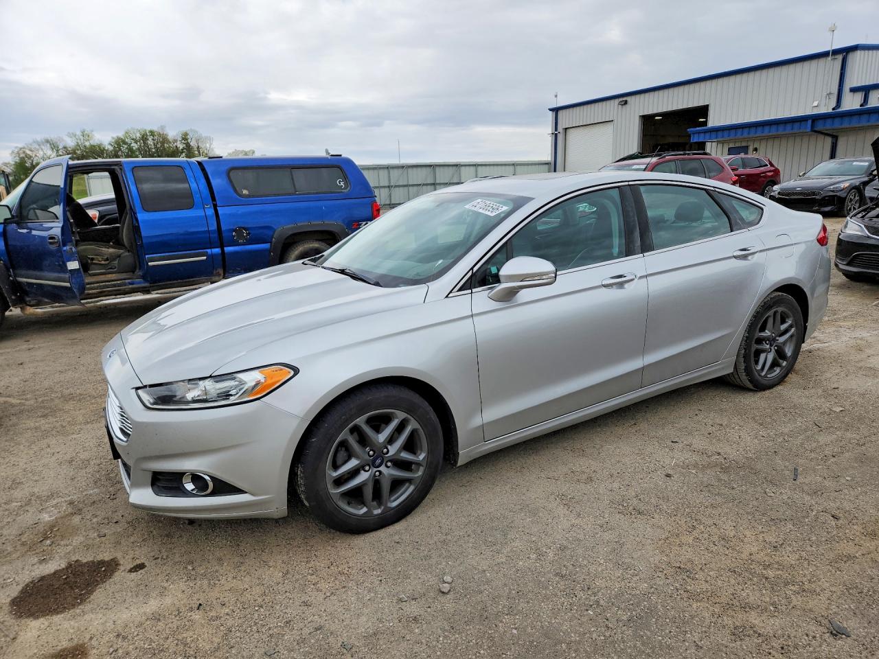 Salvage Ford Fusion Image