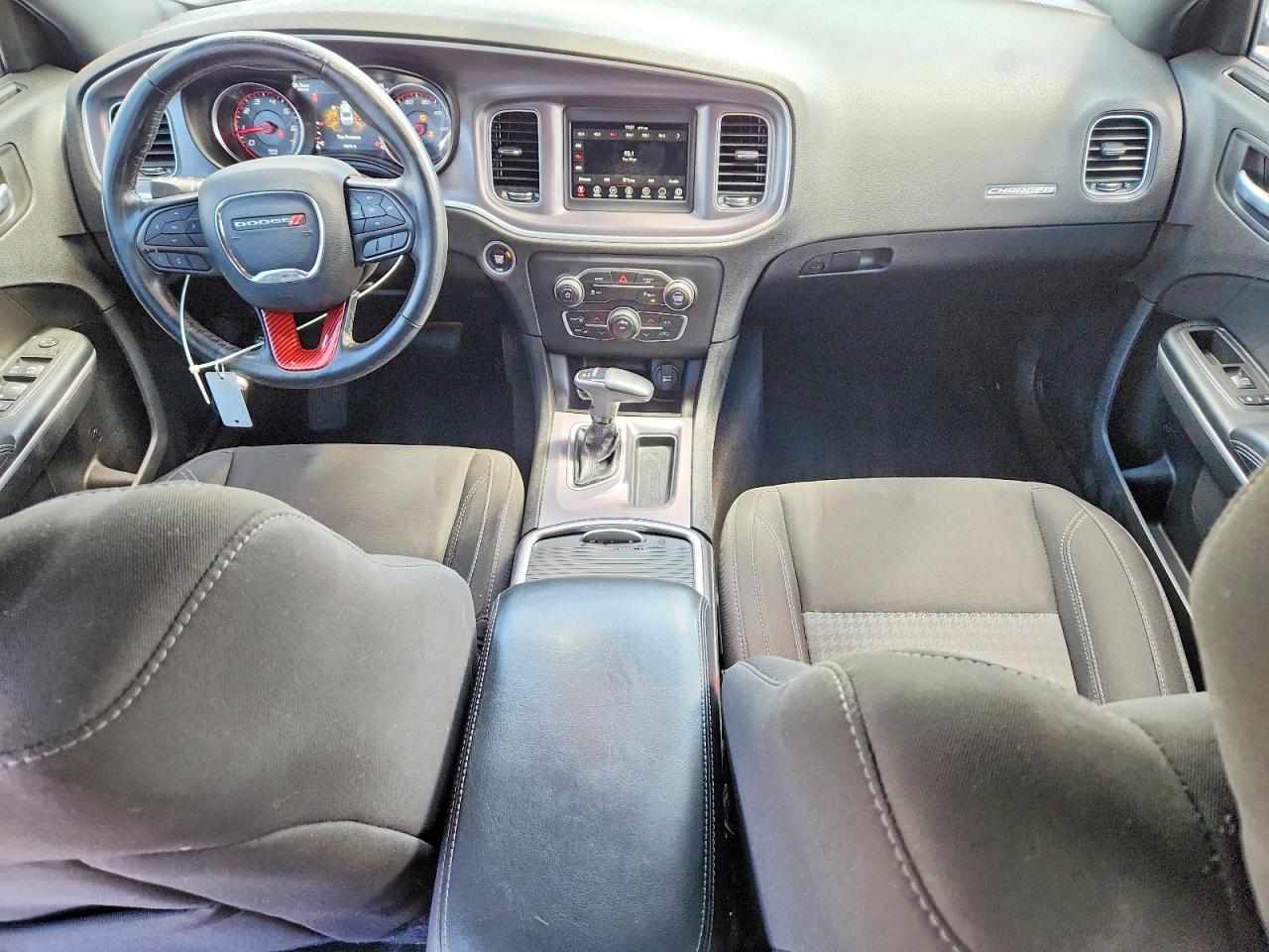 Dodge Charger Sxt