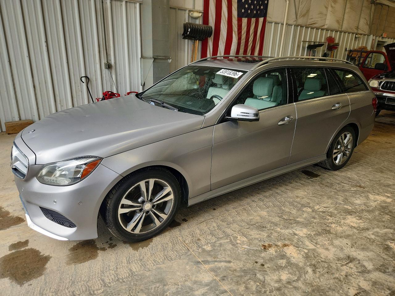 Salvage Mercedes-Benz E-Class Image