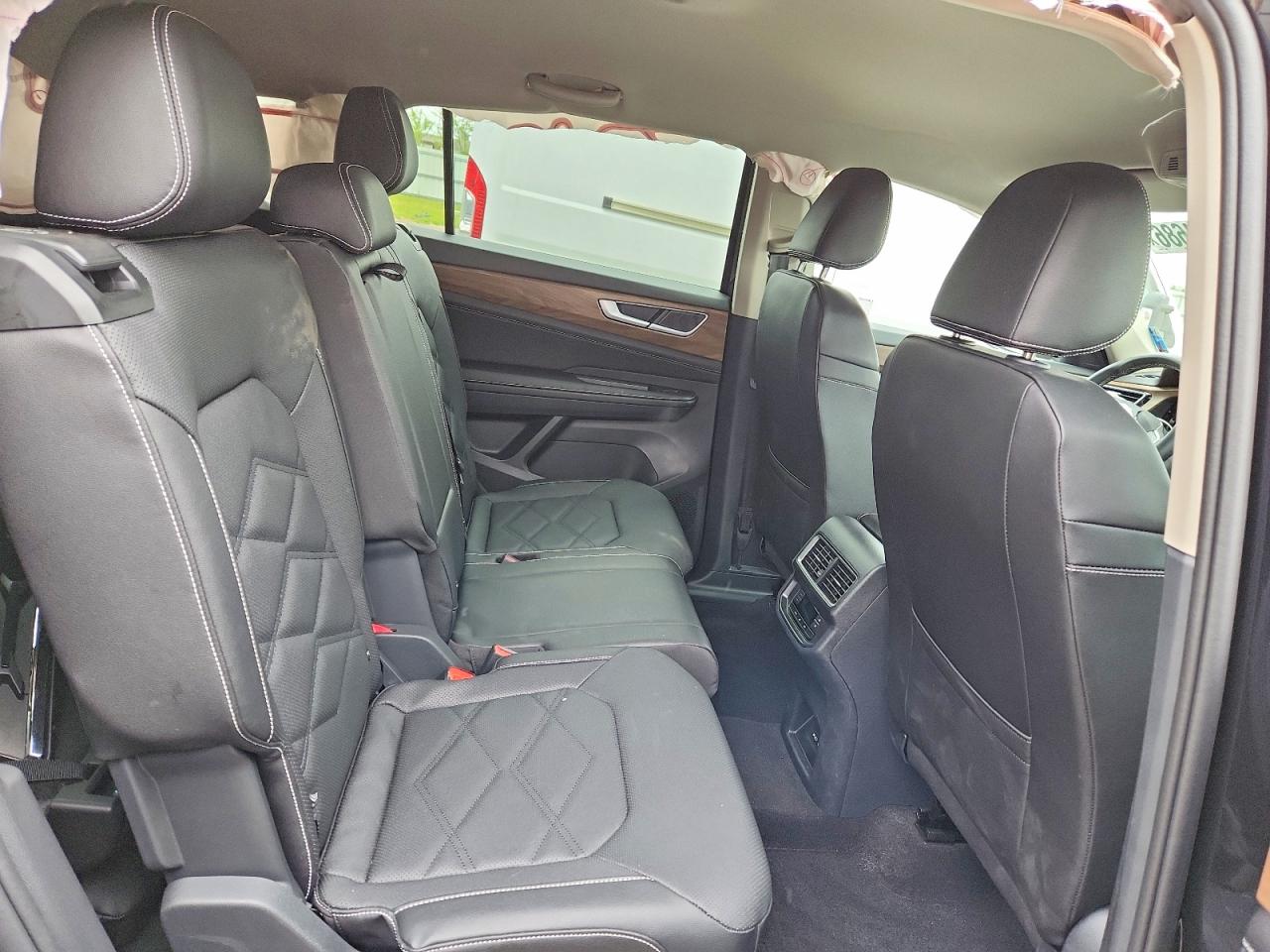 Volkswagen Atlas Se