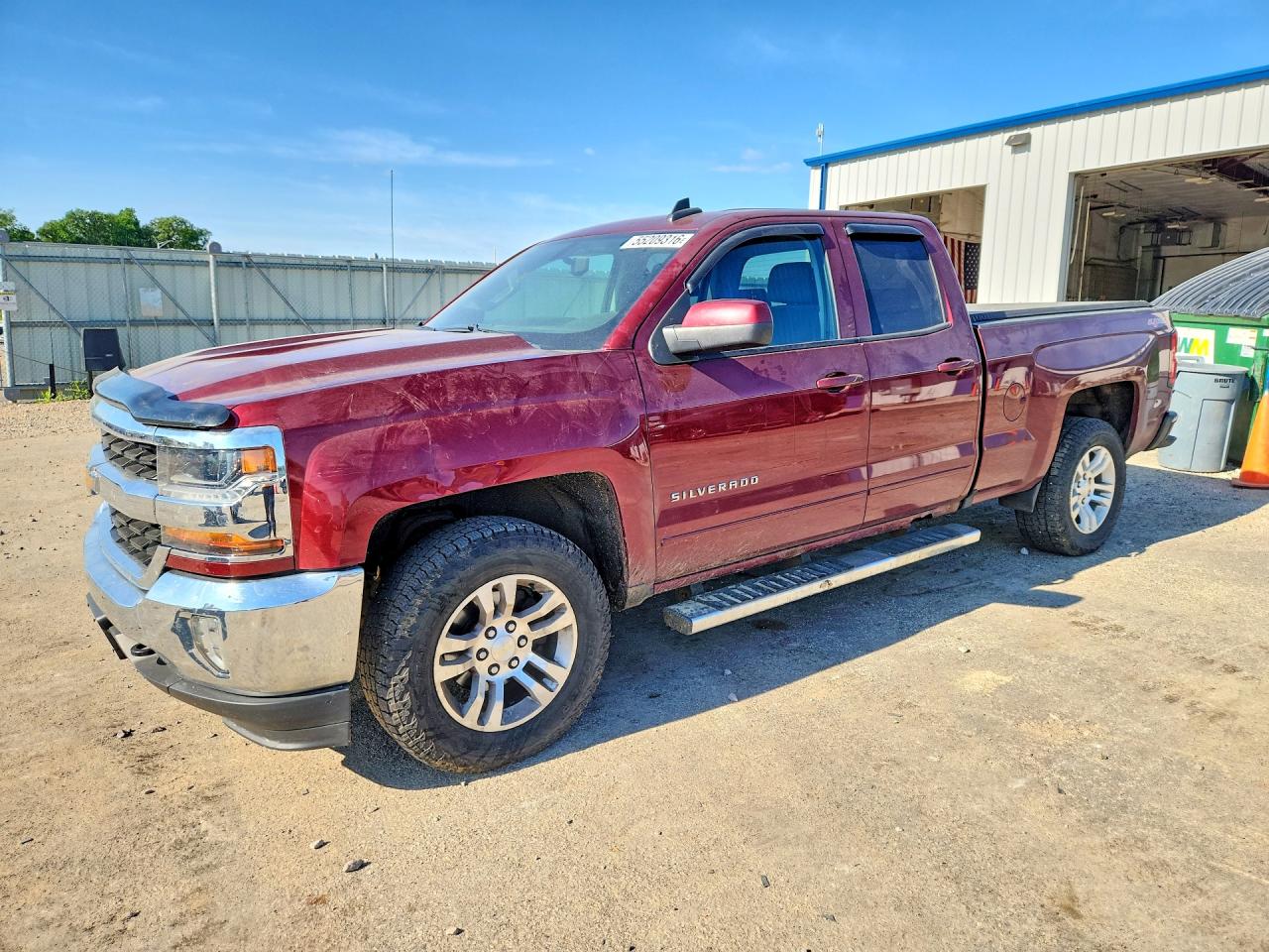 Salvage Chevrolet Silverado Image