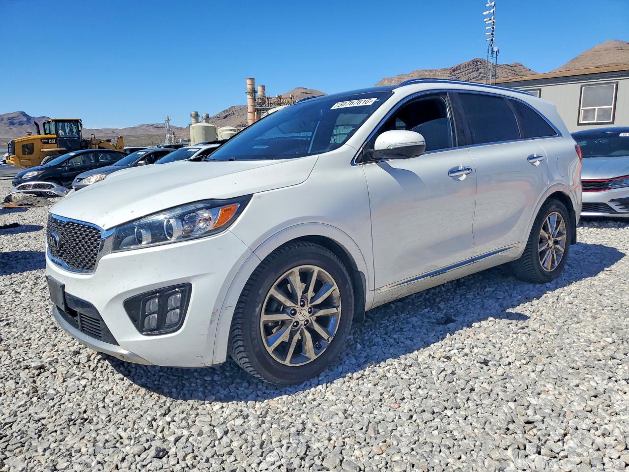 Salvage Kia Sorento Image