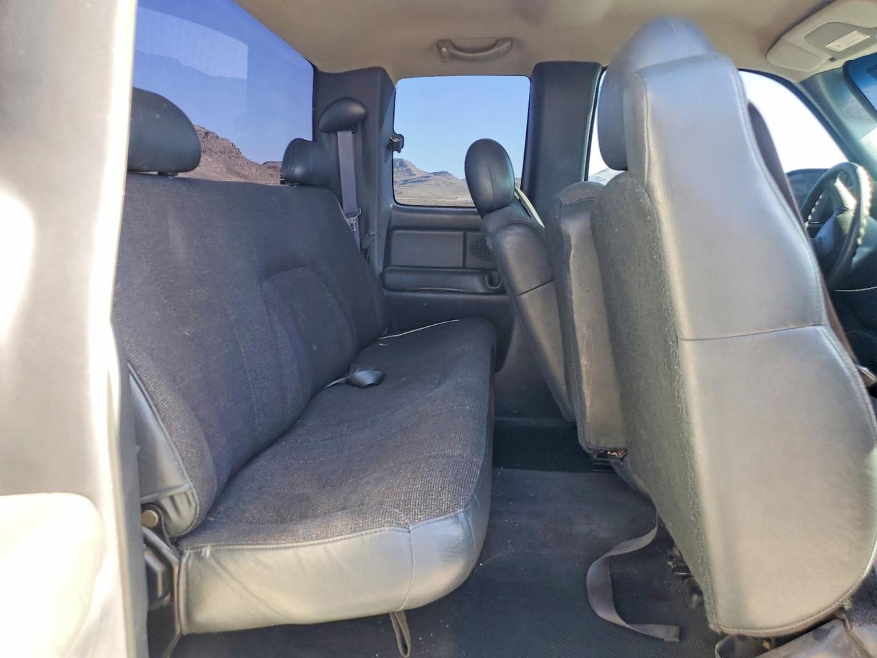 Chevrolet Silverado C1500