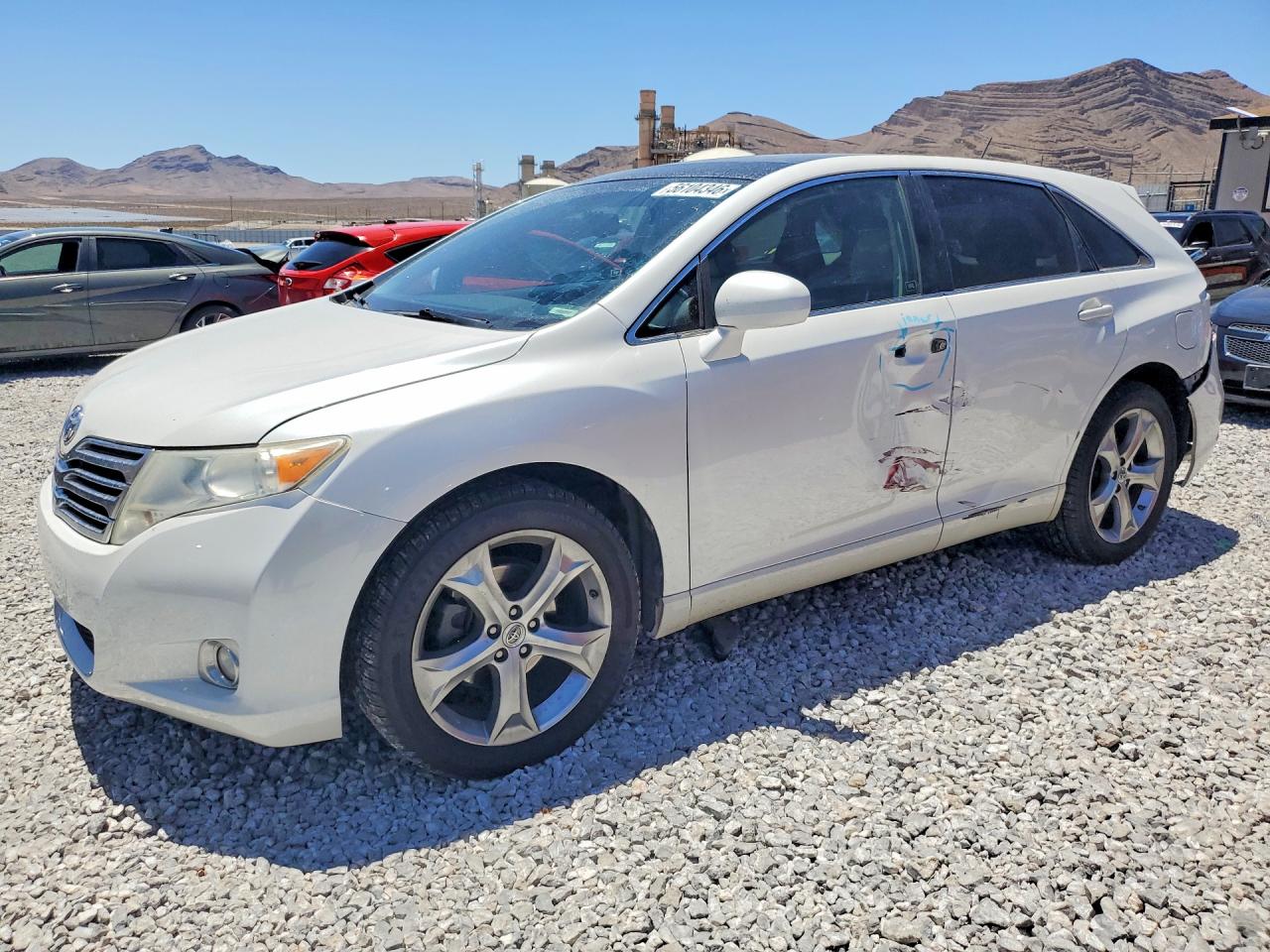 Salvage Toyota Venza Image