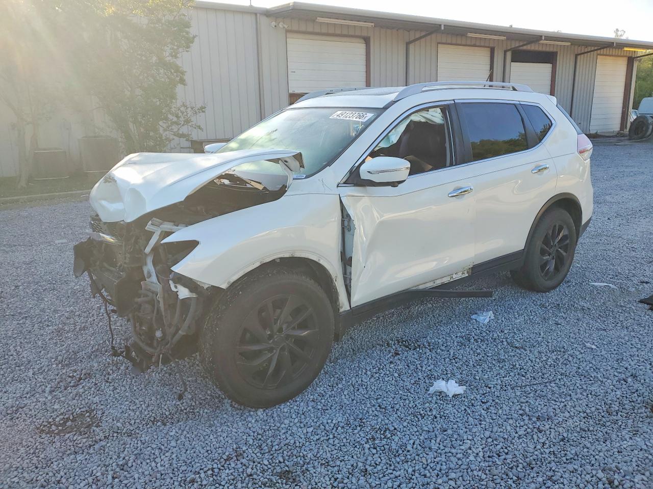 Salvage Nissan Rogue Image