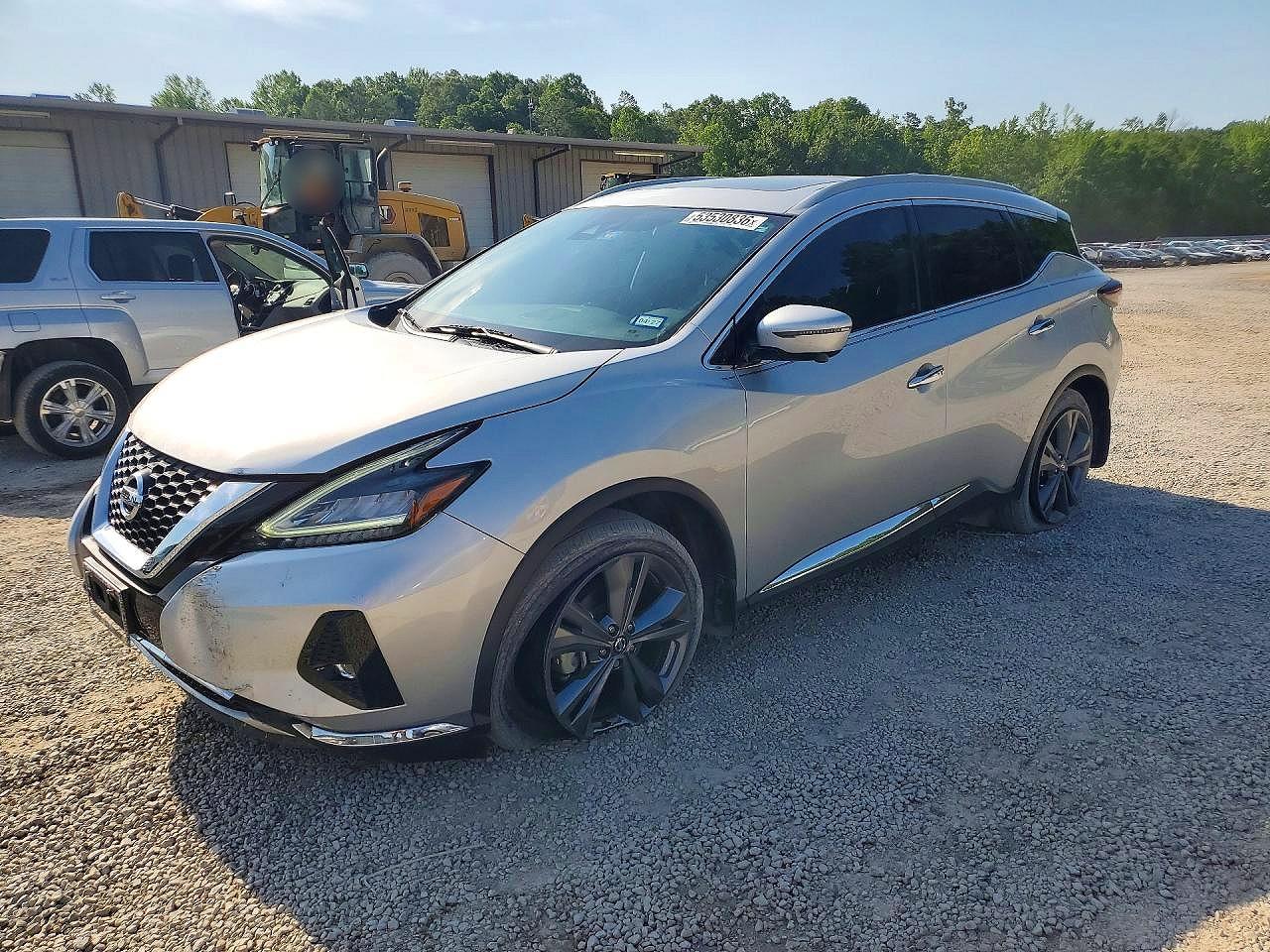 Salvage Nissan Murano Image