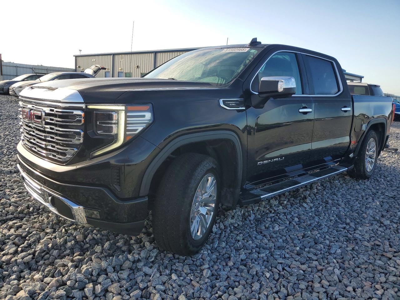Salvage GMC Sierra Image