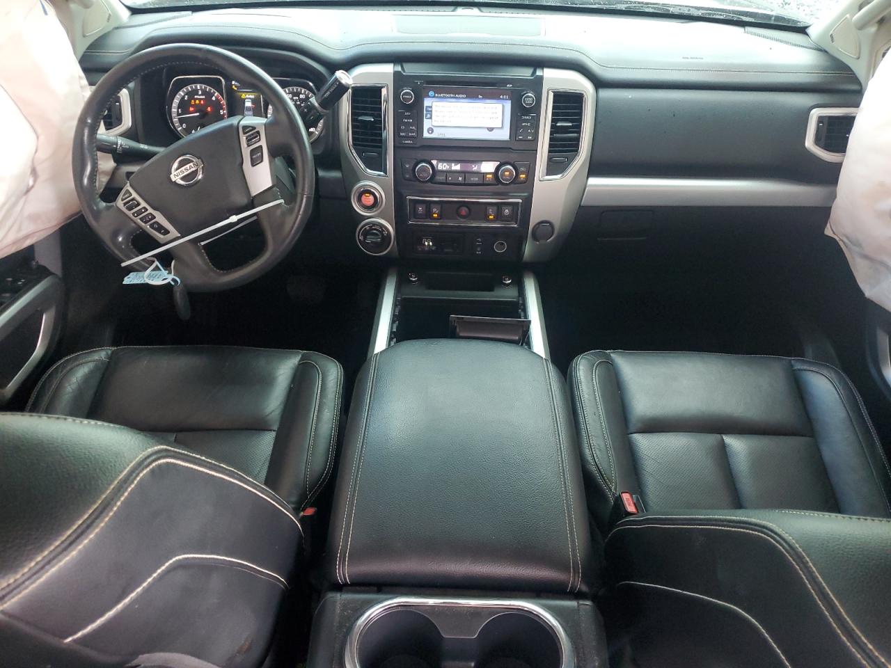 Nissan Titan Sl