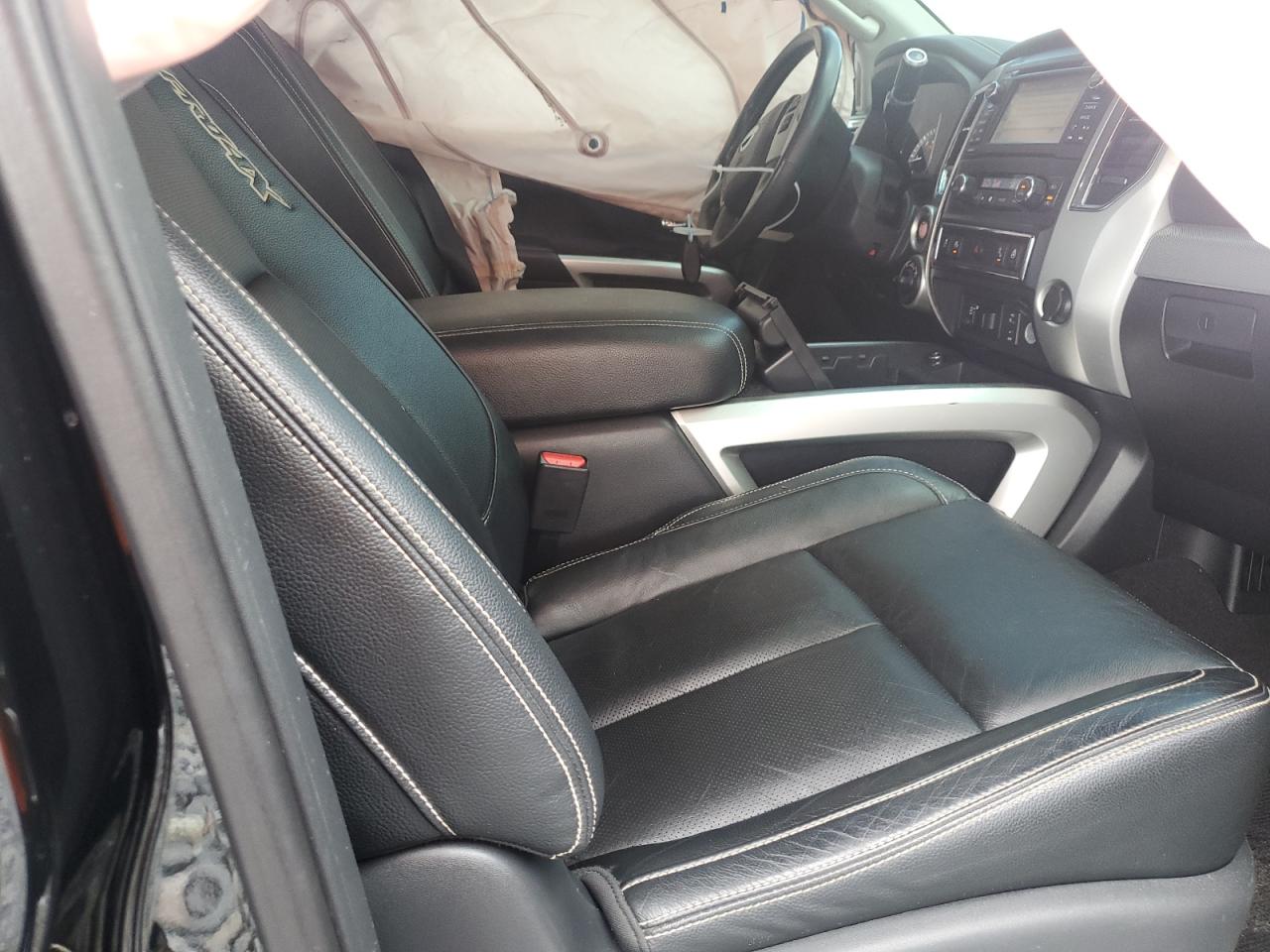 Nissan Titan Sl