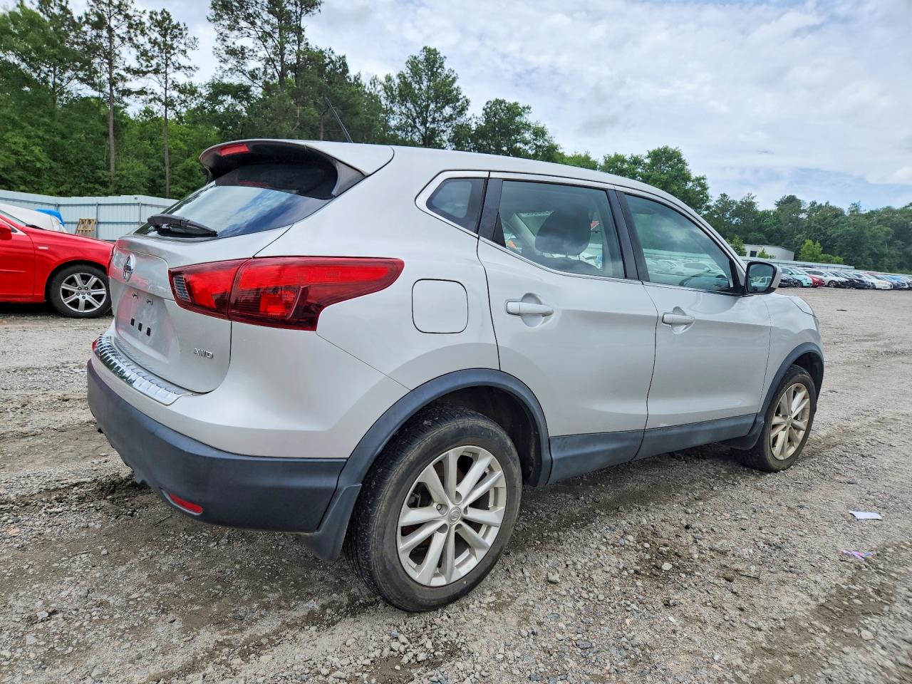 Nissan Rogue S