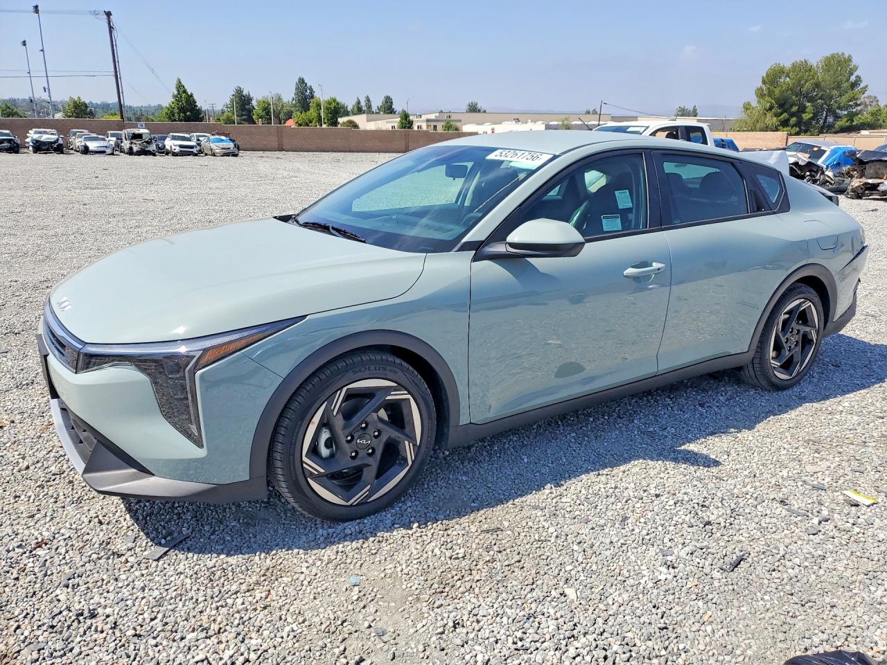 Salvage Kia K4 Image