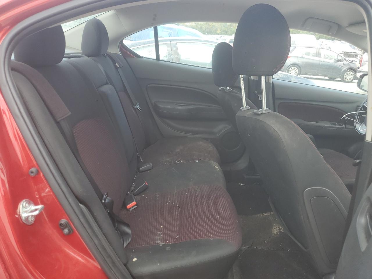 Mitsubishi Mirage G4 Es