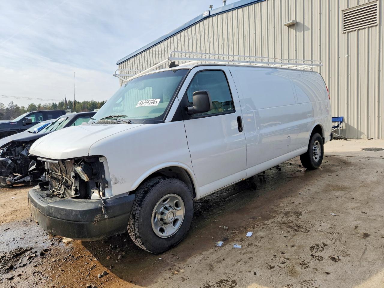 Salvage Chevrolet Express Image
