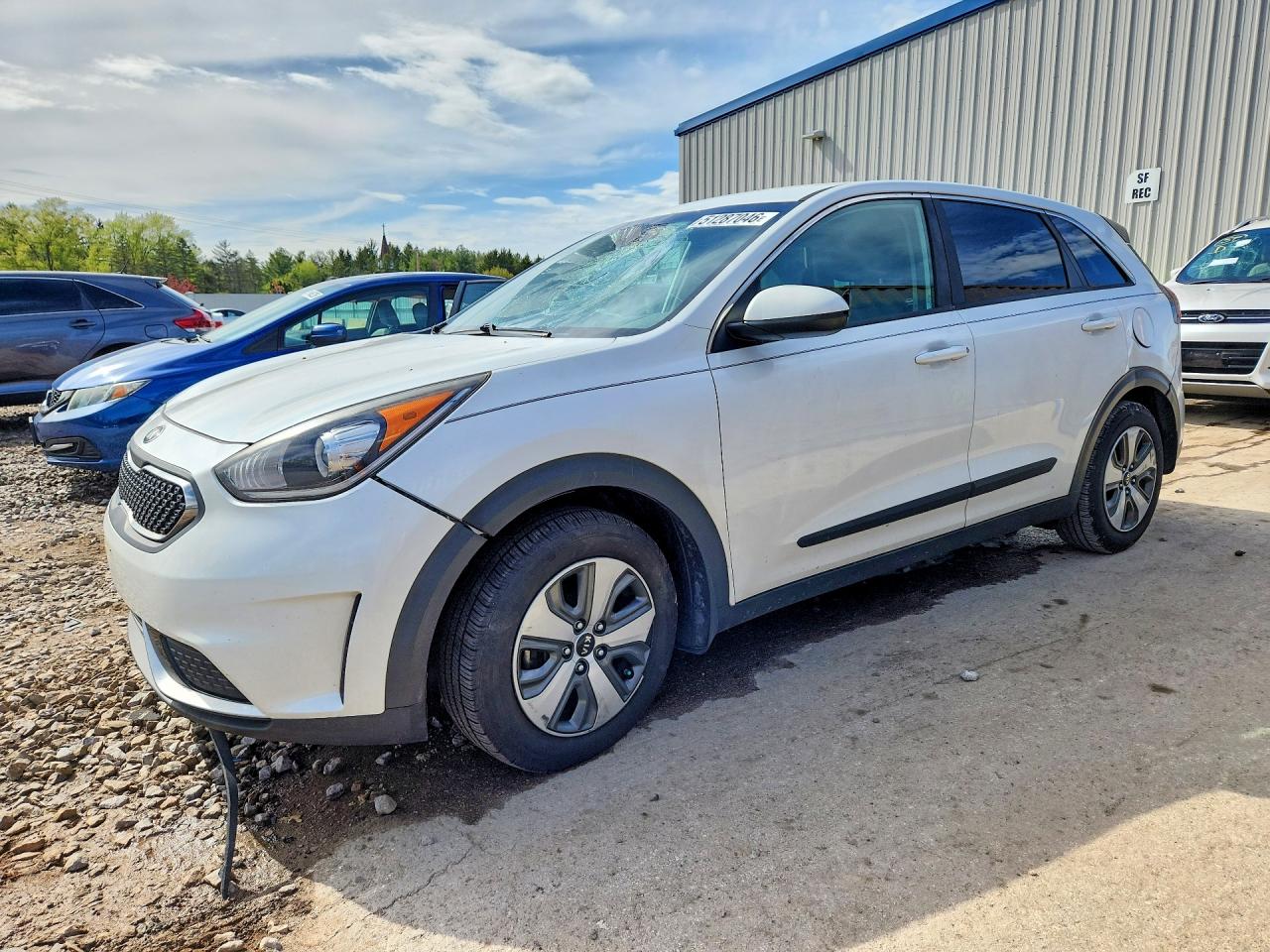 Salvage Kia Niro Image